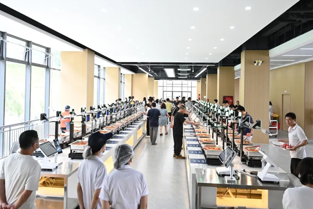安達智能二期食堂正式開業，就是這么有“飯”！